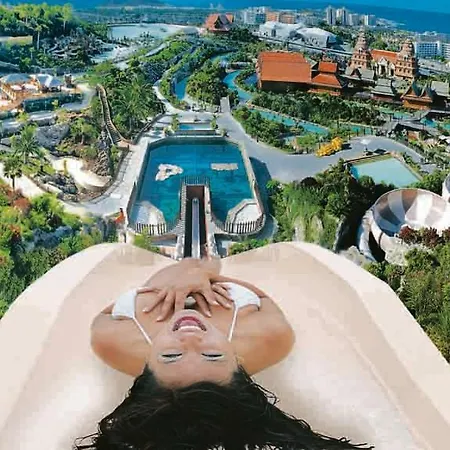 White House - Clasto San Miguel de Abona