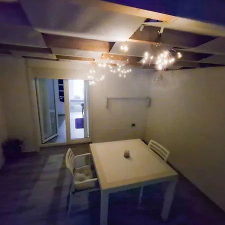 White House - Clasto